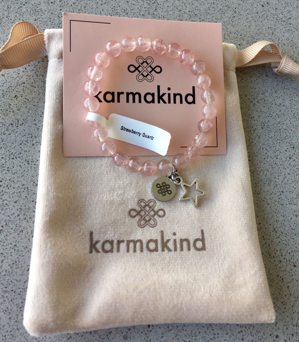 Armbänder & -reifen: NEU: Karmakind Erdbeerquarz Armband – Neu und originalverpackt aus Lachen von mar_ox