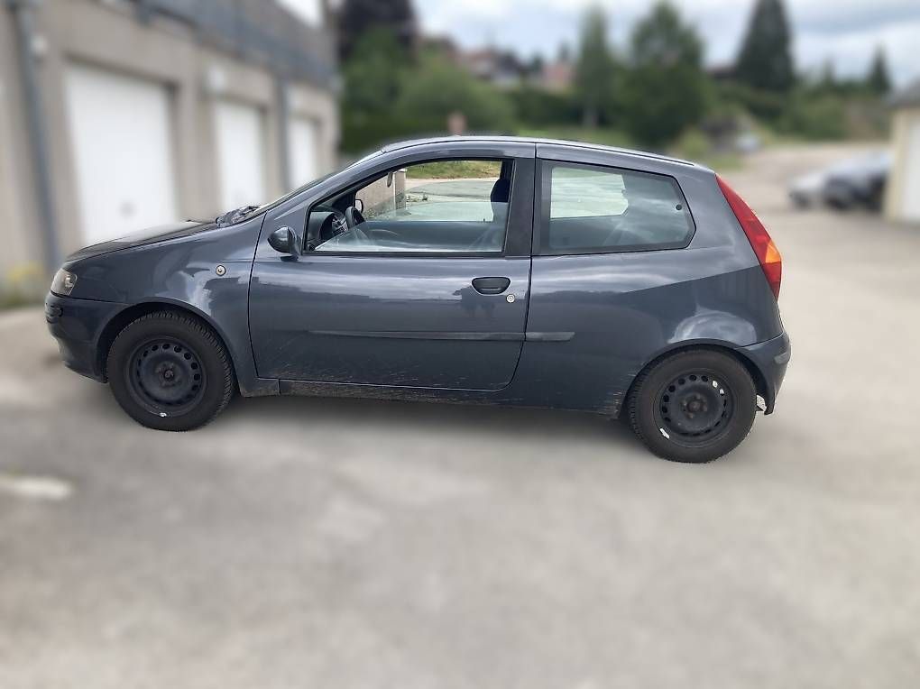 Autos: Fiat Punto 1.2 16V - 2001 – Gebraucht aus Oulens-Echallens von kry_dpj2 1