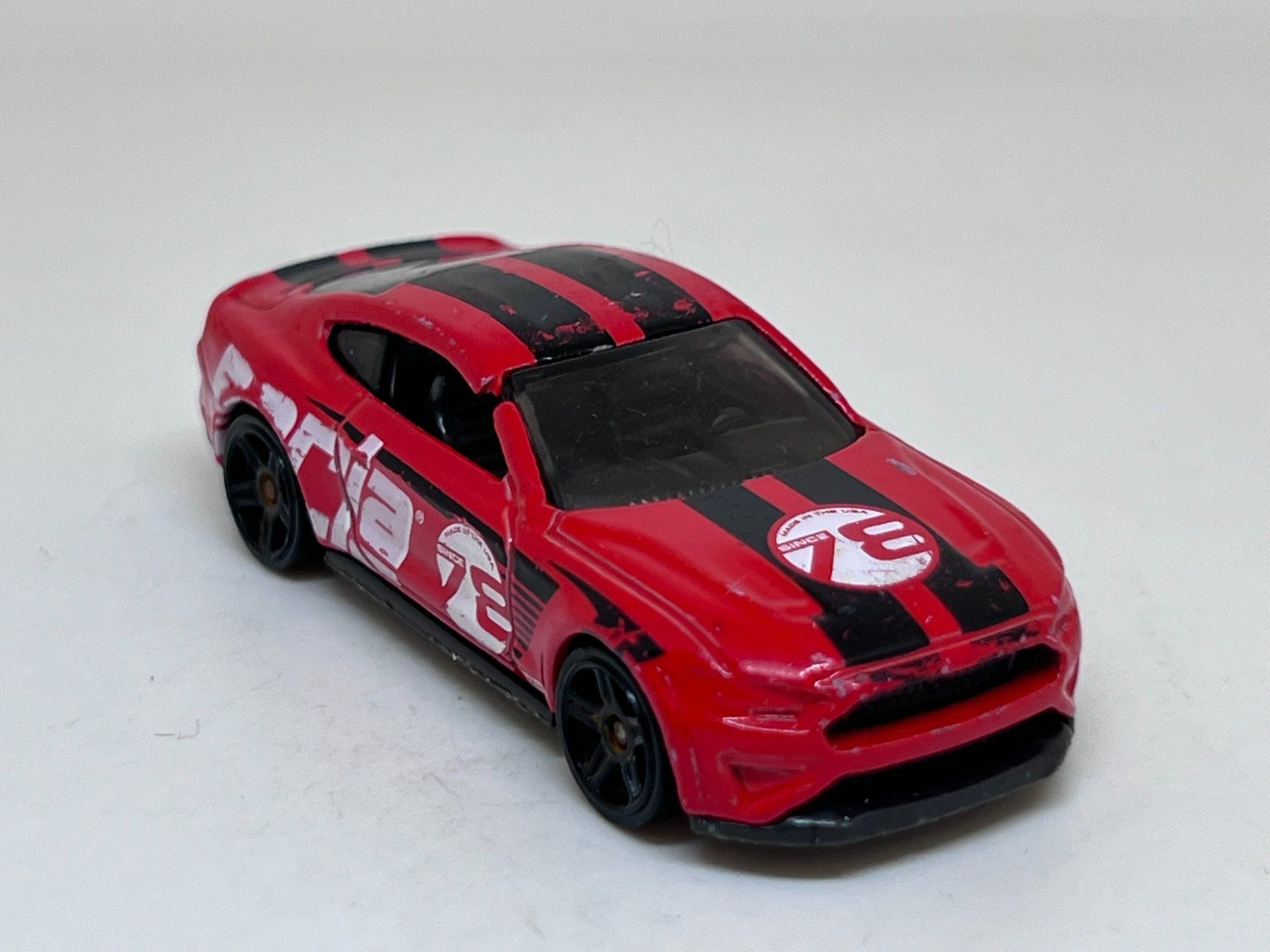 Hot Wheels Modellautos: Hot Wheels 2018 Ford Mustang GT #17 – Gebraucht aus Wildegg von LaaBoutique