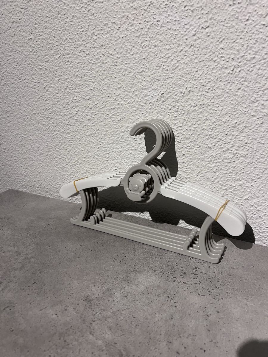Appendiabiti: Kinderkleiderbügel – Nuovo e nell'imballaggio originale da Solothurn venduto da sl_27 1