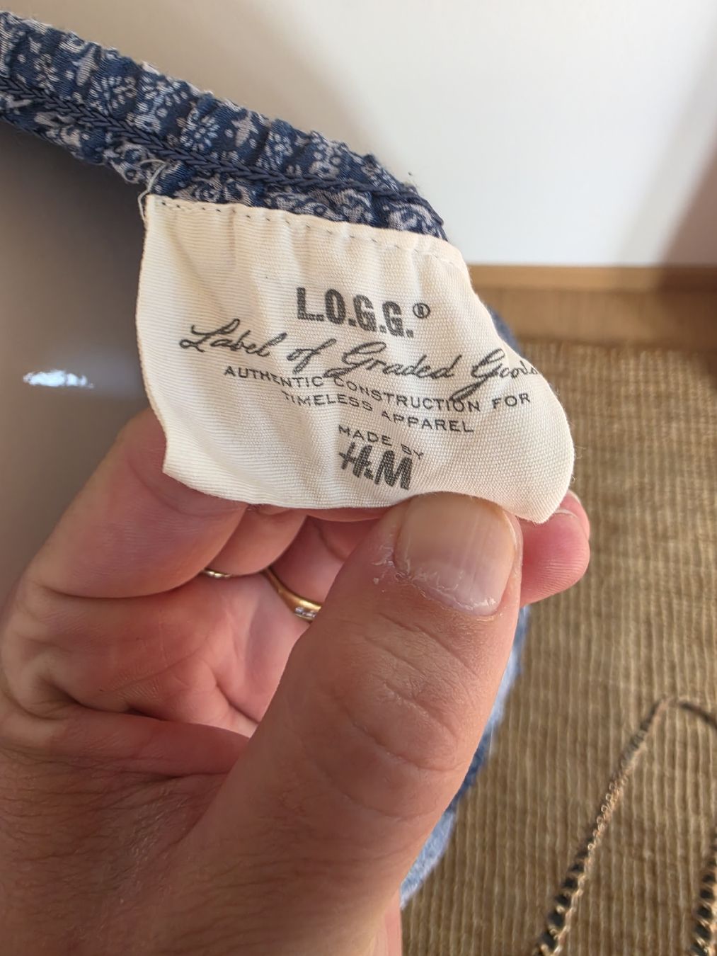 H&M Röcke: Gonna lunga H&M L.O.G.G. patchwork EUR 36 usata – Gebraucht aus Massagno von let_6pgs 3