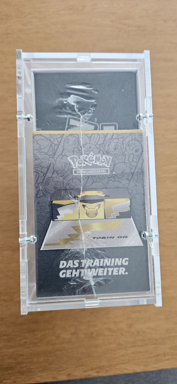 Pokémon Carte collezionabili: Pokemon Celebrations UPC Set – Nuovo e nell'imballaggio originale da Wil venduto da kev_6xpj 4