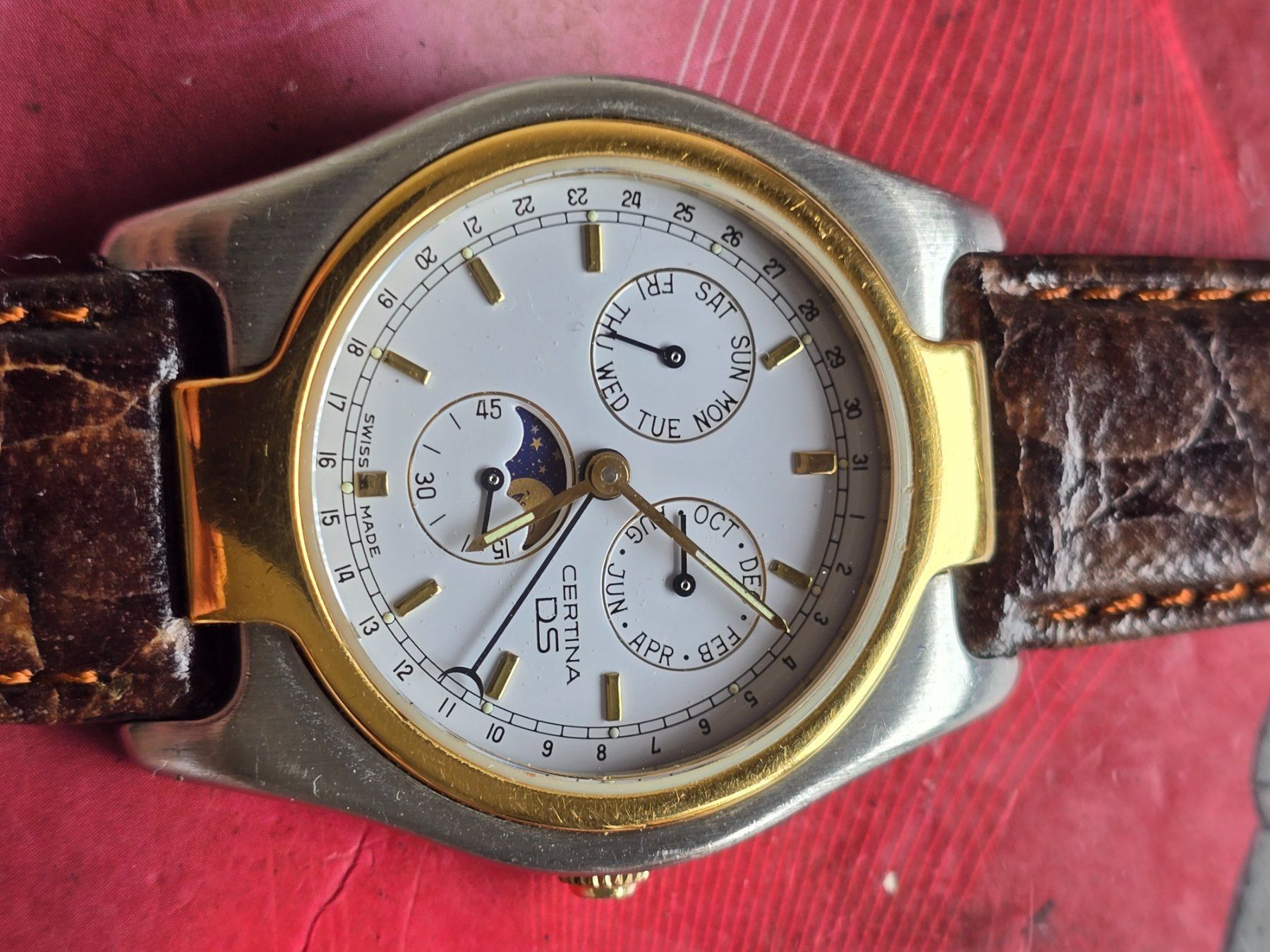 Certina Orologi: 331 Certina DS Triple Date Mondphasen Gold / SS – Usato da Muri AG venduto da Corredor 1