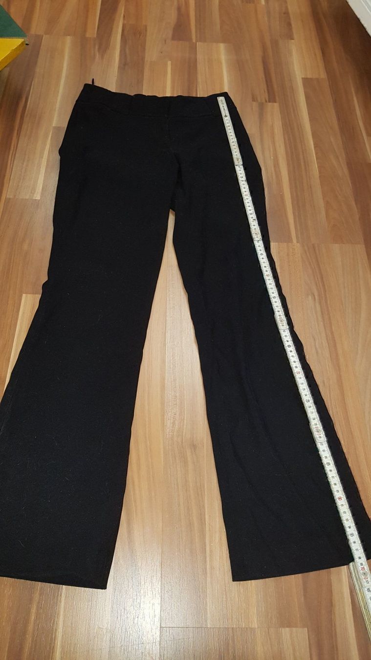 Pantaloni: Velourhose schwarz gr 36 K21 – Usato da Schwarzenburg venduto da Flamingo07
