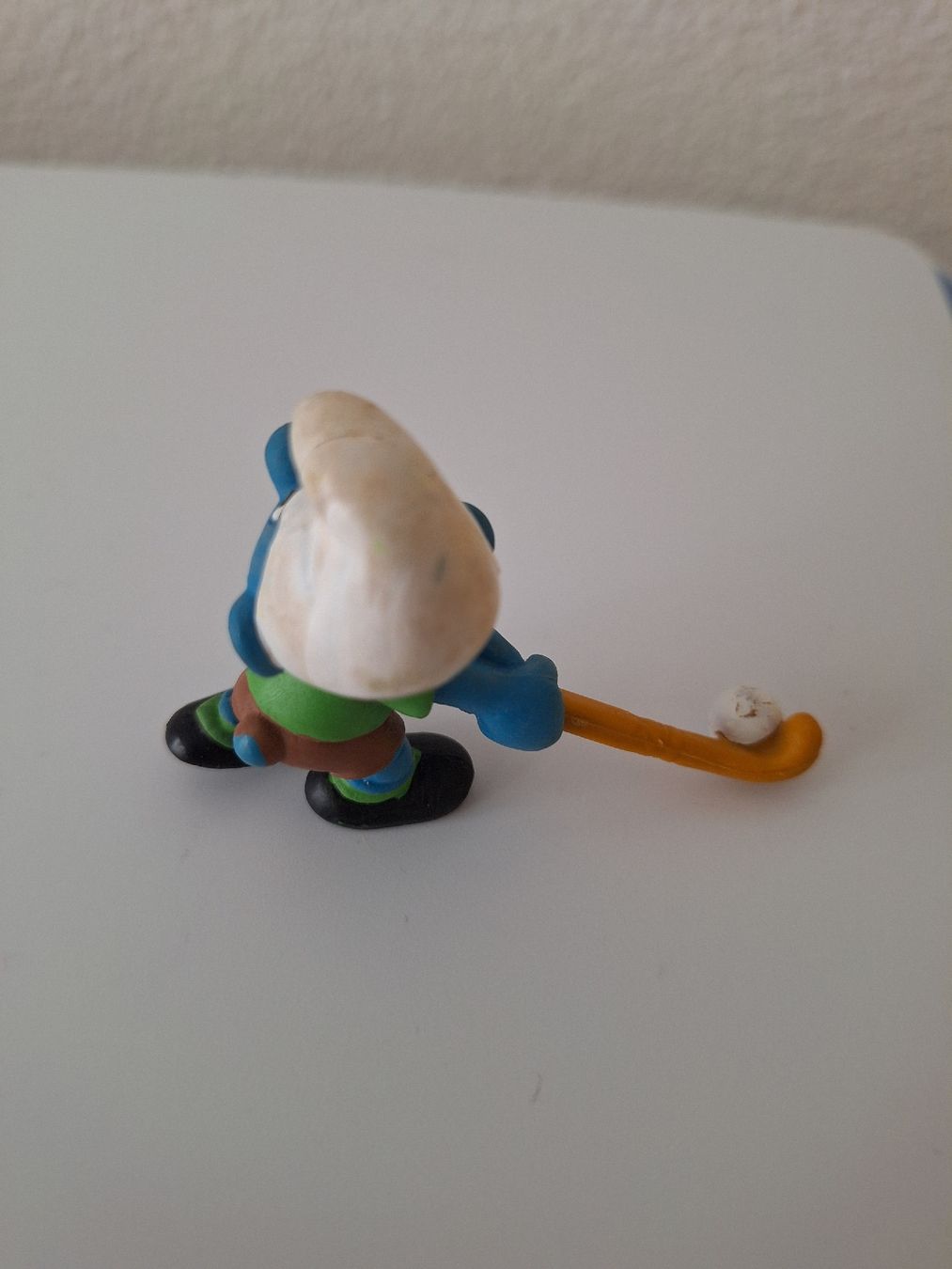 Schleich Statuette: Feldhockeyschlumpf – Usato da Rothrist venduto da Stranglehold 1