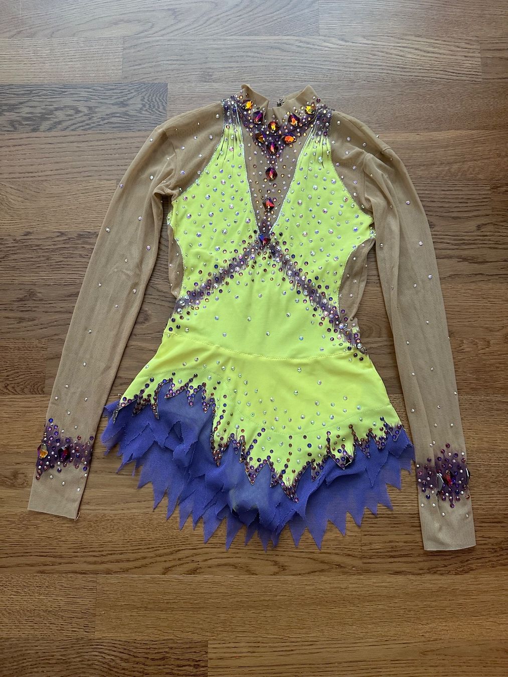 Kleider & Röcke: Rhythmische Gymnastik Leotard – Gebraucht aus Ebikon von nat_jzh5