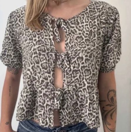 Bershka Bluse Leo-Prinz S Leinen/Viskose Versand 9.-