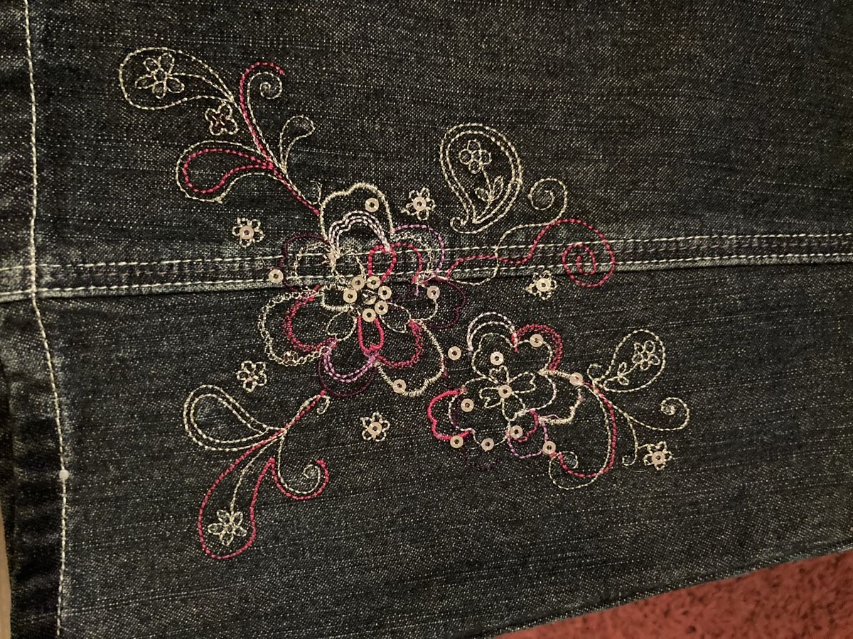 Vestiti & Gonne: Jeans Rock mit Tshirt 104 – Nuovo (secondo la descrizione) da Kesswil venduto da Branca-01 4