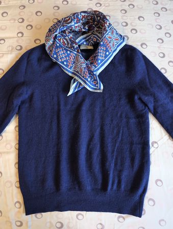 Sandro Paris Navy cashmere Sweater with Scarf. Size S