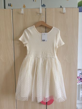 Mädchen Kleid weiss mit Tüll Grösse 110/116 neu mit Etikett