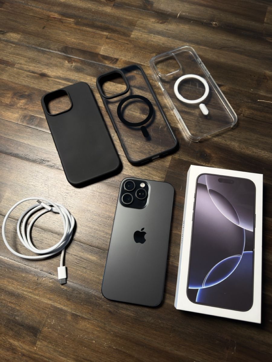 Apple Telefoni cellulari / Smartphones: Apple iPhone 16 Pro Max 256 GB Black Titanium – Usato da Härkingen venduto da Marc_Oliver_Egg 2
