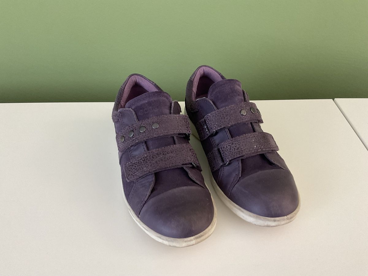 Ecco Scarpe per ragazze: Ecco Halbschuhe Leder Mädchen Gr.32 – Usato da Pfäffikon ZH venduto da Ben0707