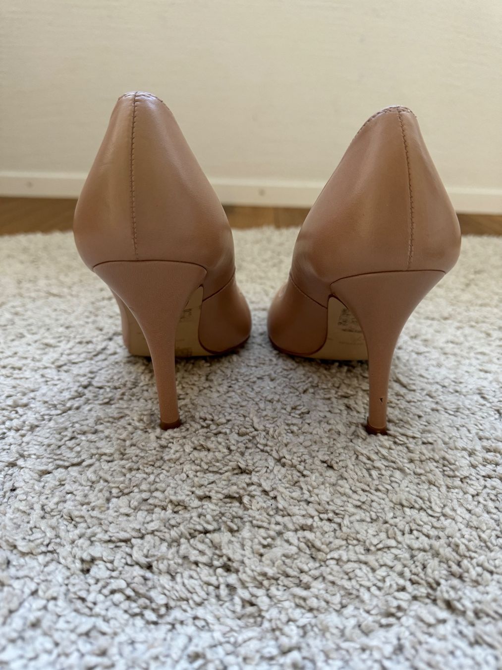 Scarpe da donna: Stöckelschuhe in beige – Usato da Binningen venduto da lea_5mf8 4