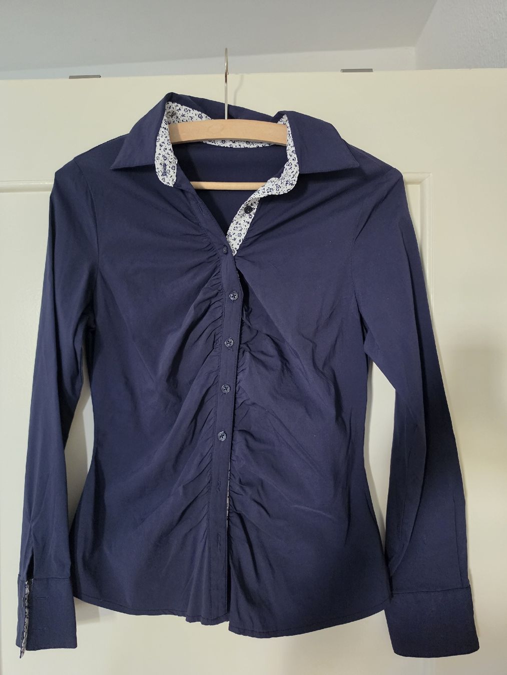 Camicette: Marineblaue Damenbluse von EXTRA ME – Nuovo (secondo la descrizione) da Bern venduto da Monaluna
