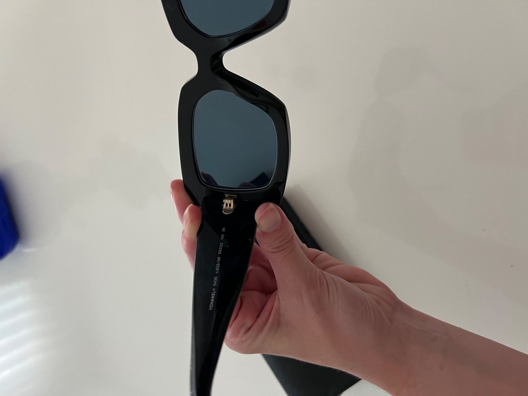 Chanel Occhiali & Lenti: Lunettes de soleil Chanel noires – Usato da Epalinges venduto da luc_25zt 5