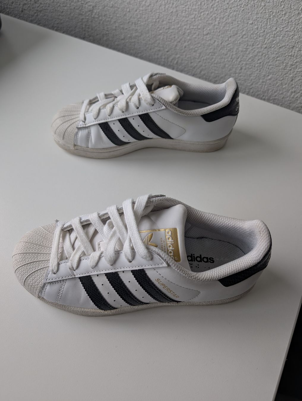 Adidas Scarpe da donna: Adidas Superstar Size 36 – Usato da Schlieren venduto da ian_gdp8 1