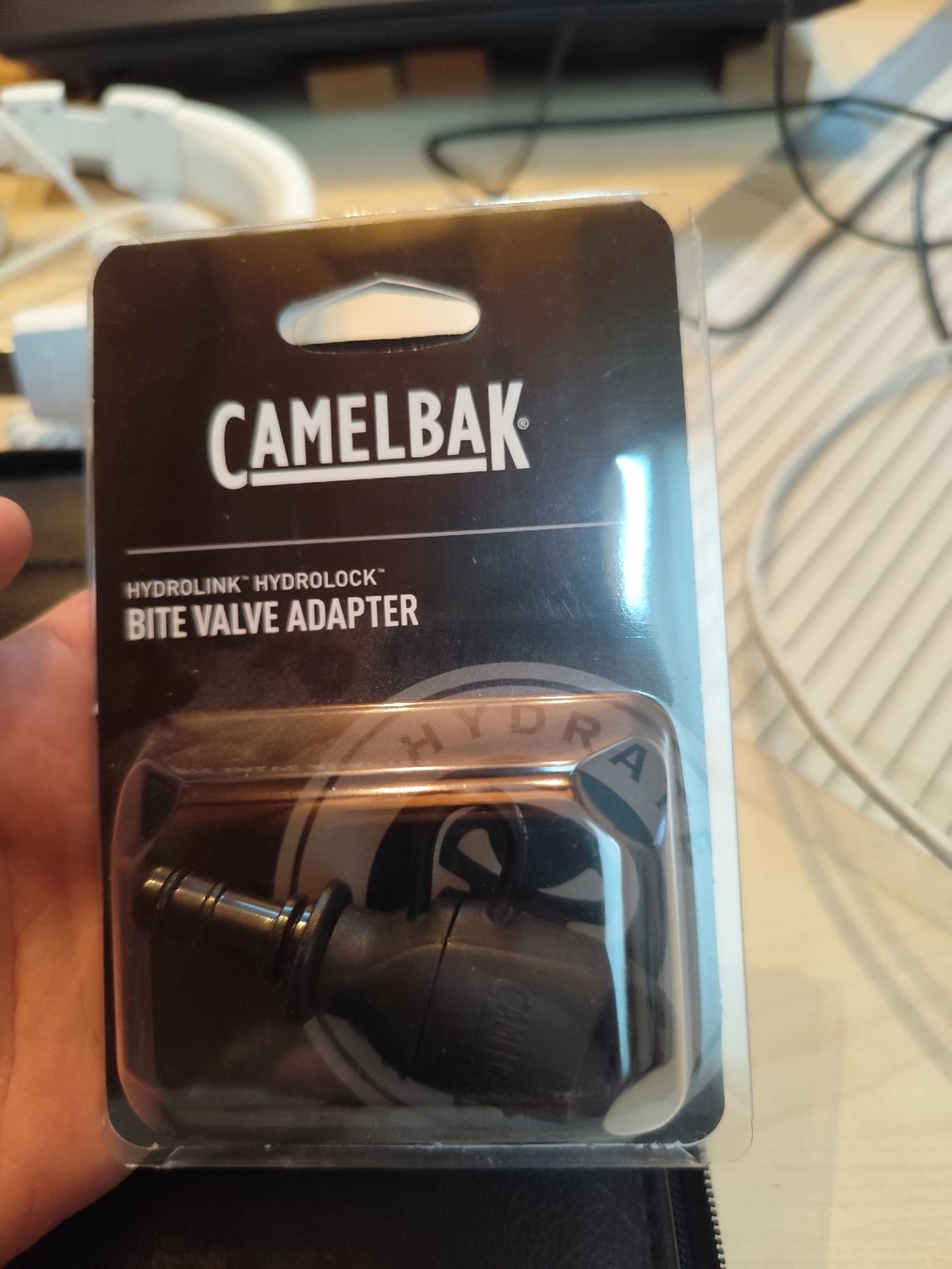 Camelbak Sacs à dos: Camelbak Bite Valve Adapter – Neuf avec emballage d'origine à Studen SZ par RahanKappa