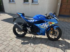Suzuki GSX R125