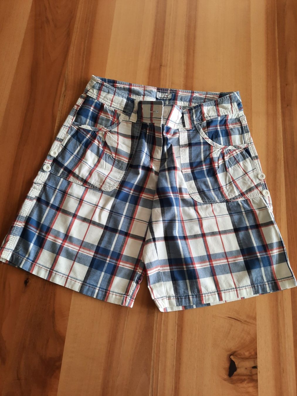 Pantaloni: Damen Bermudas, Gr. 38 – Usato da Ibach venduto da urs_sl5h