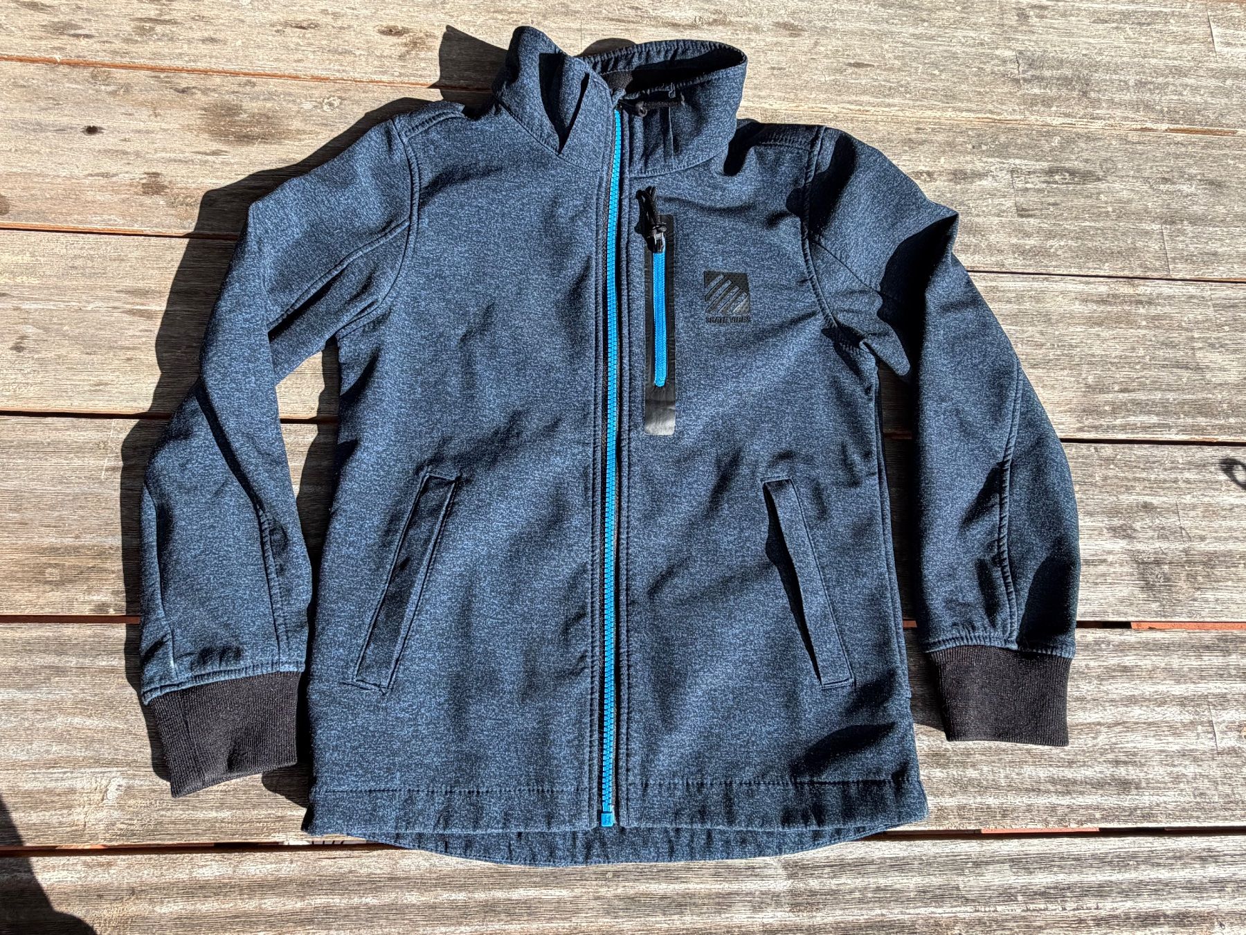 H&M Jacken & Mäntel: Kinder Softshelljacke – Gebraucht aus Buckten von S.Bachmann83