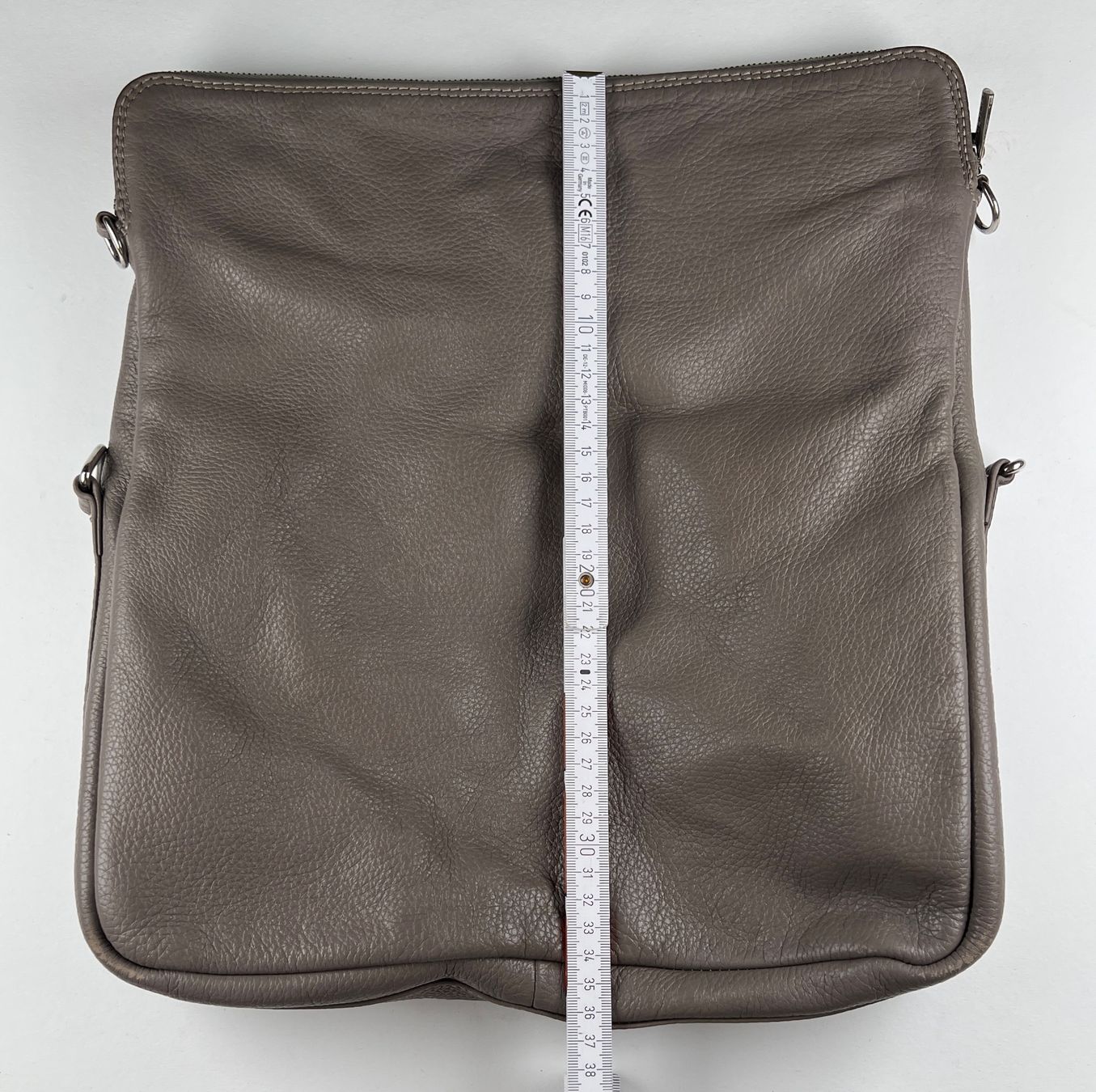 Kleinbasel Taschen für Damen: kleinbasel by Tanja Klein Tasche Mezza grau – Gebraucht aus Basel von gletscher69 8