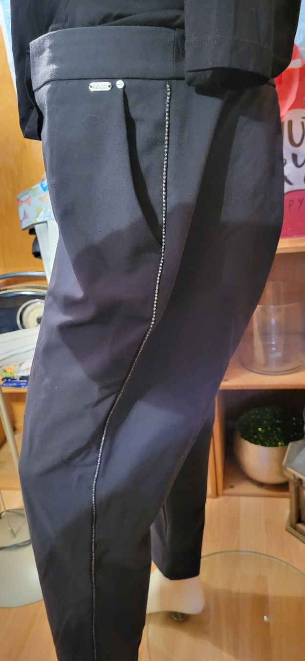 Pantaloni: Damenhose elegant, festlich gr. 48 schwarz mit Glitzerstein – Usato da Schweizersholz venduto da fuchs06 1