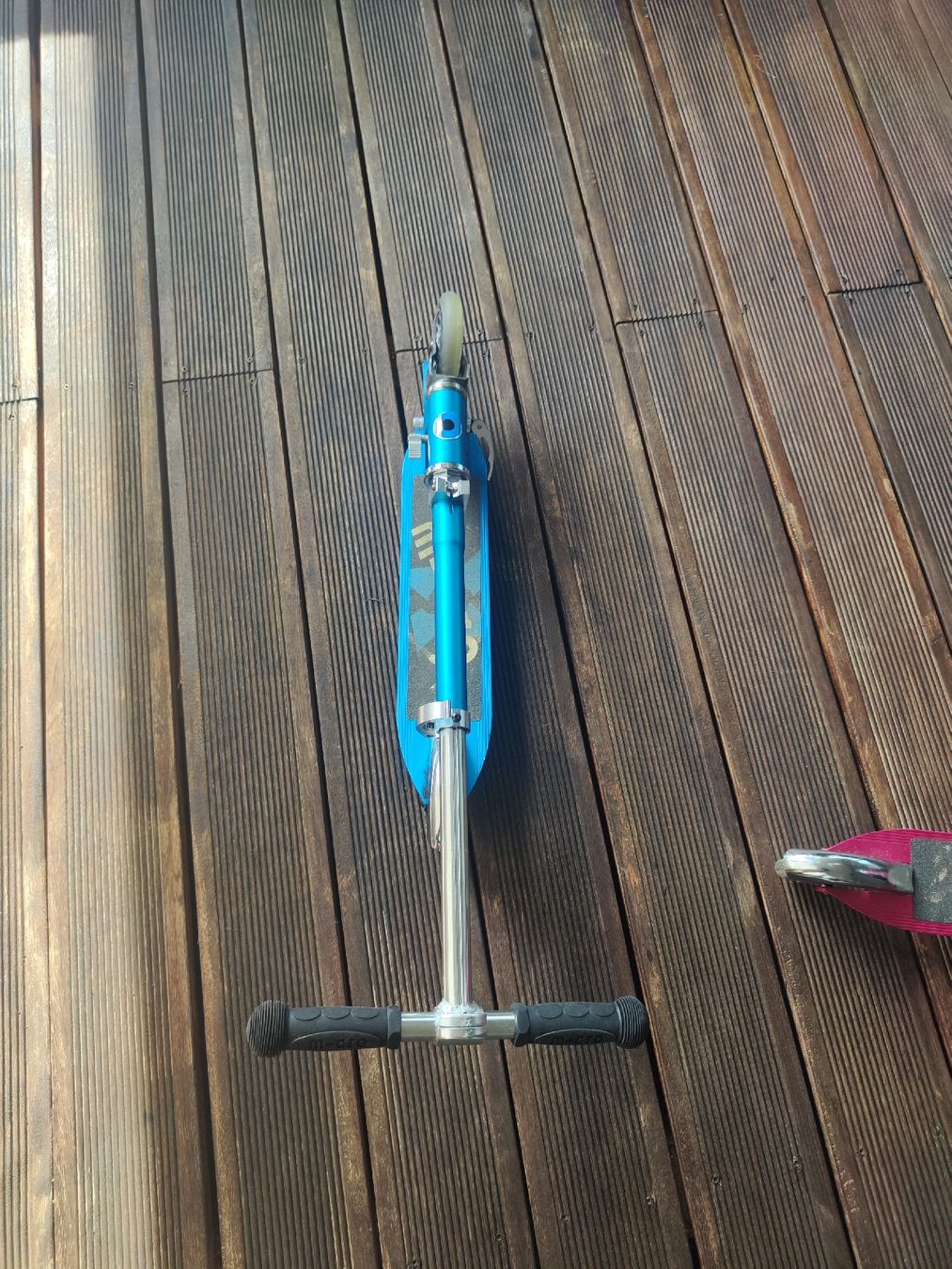 Micro Kickboard: Micro Scooter blau klappbar  – D'occasion à Richterswil par timbo25
