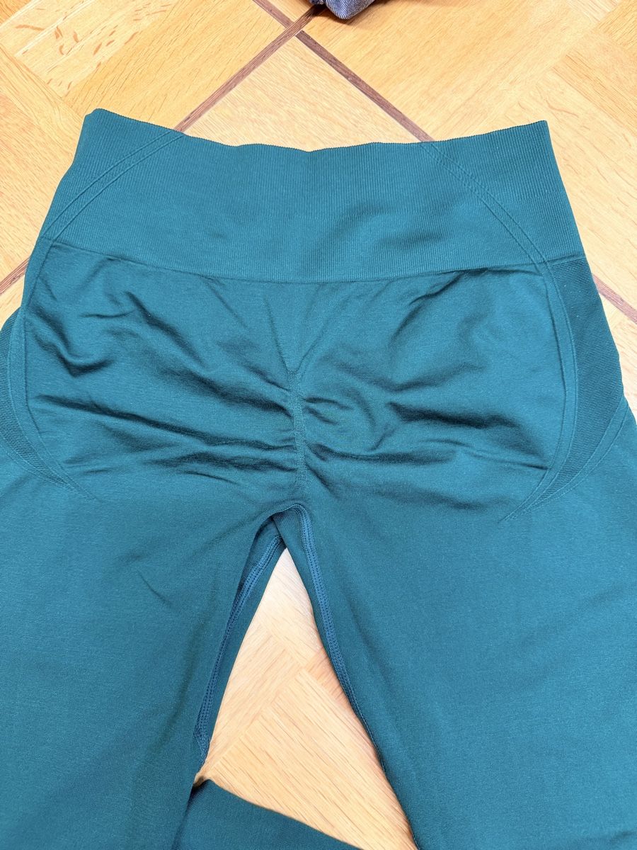 Leggings: Gym Leggins mit Scrunch – Usato da Bern venduto da ame_tf2n 2