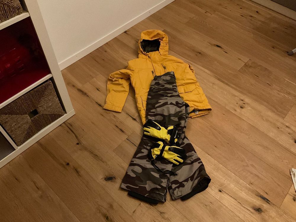 Snowboard Kleider/Skibekleidung Burton Kaufen auf Ricardo