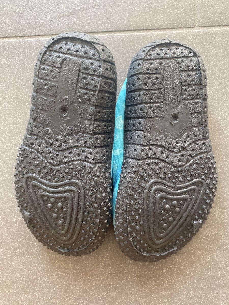 Schuhe für Jungen: NEU Badeschuhe Kinder Grösse 26 blau – Neu und originalverpackt aus Binningen von Eober 2