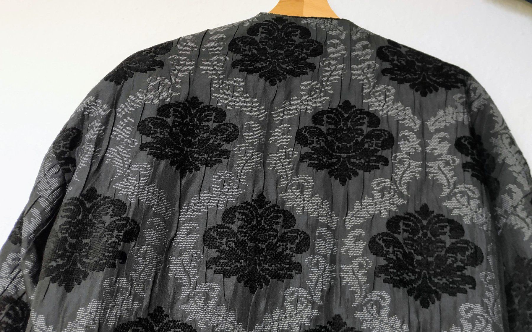 Zara Gilet & Giacche senza maniche: Joli veste brodée Zara Taille M – Nuovo (secondo la descrizione) da Carouge GE venduto da for_8yym 2