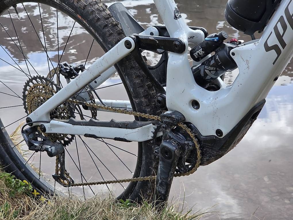 Specialized Biciclette: Specialized Kenevo mit Trickstuff Bremsen – Usato da Zizers venduto da Vehmersalmi 3