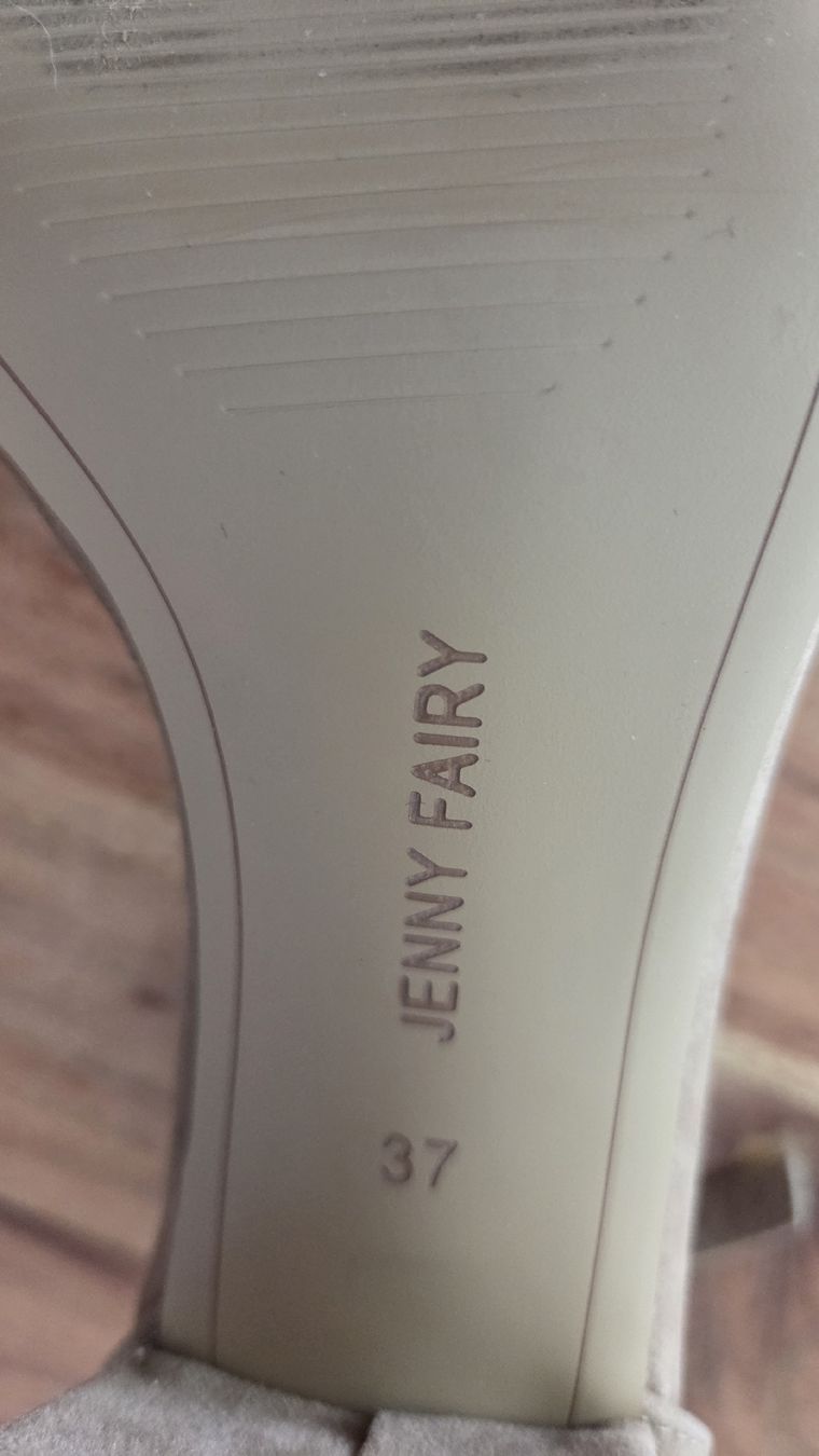 Chaussures femmes: Sandaletten beige - Grösse 37 – D'occasion à Wohlen AG par steffi_Bee 6