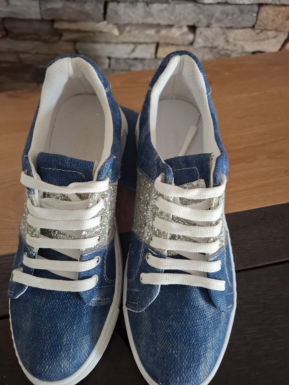 Damenschuhe: baskets effet jeans, pailletées – Neu und originalverpackt aus Saignelégier von mar_kf97 4