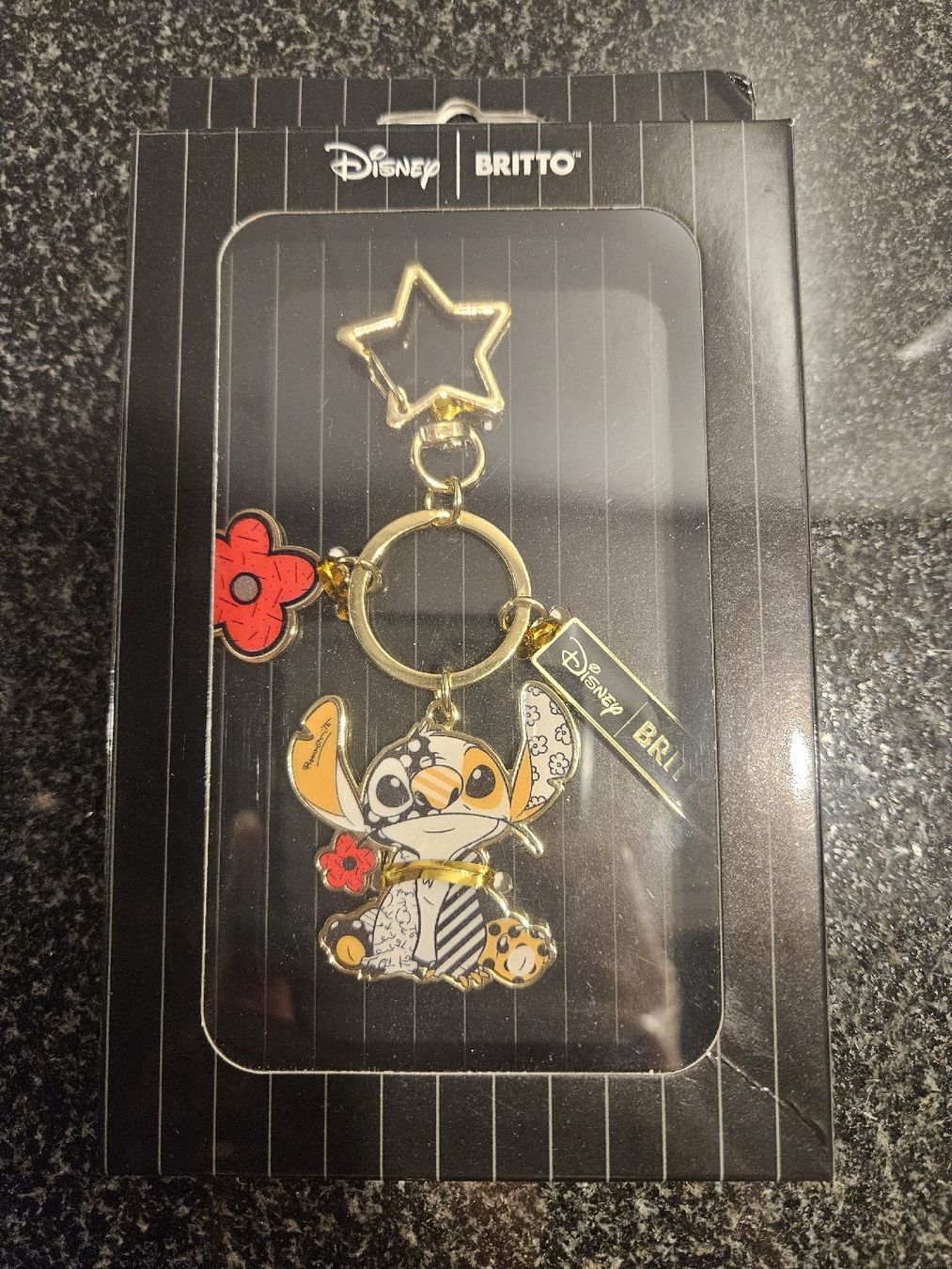 Disney Schlüsselanhänger & - bänder: Porte-clés Disney Stitch Britto, neuf – Neu und originalverpackt aus Morges von Mlle_Croft_91
