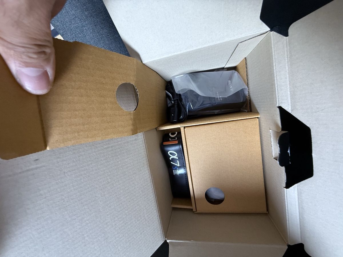 Sony Fotocamera: Sony A7Siii / NEU ZUSTAND  – Nuovo (secondo la descrizione) da Mellingen venduto da Rubenbelz 5
