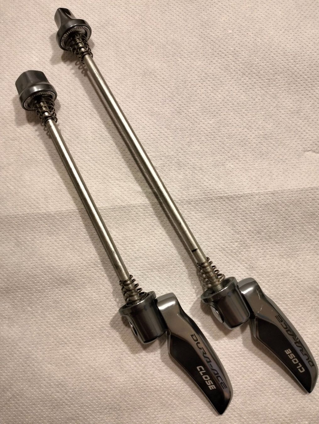 Shimano Ersatzteile: Shimano Dura Ace Schnellspanner Set – Gebraucht aus Uster von KarlZH 2