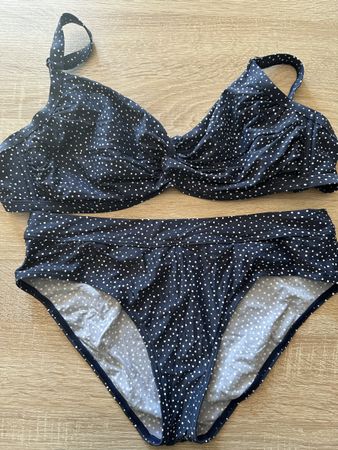 Bikini 40E, nie getragen