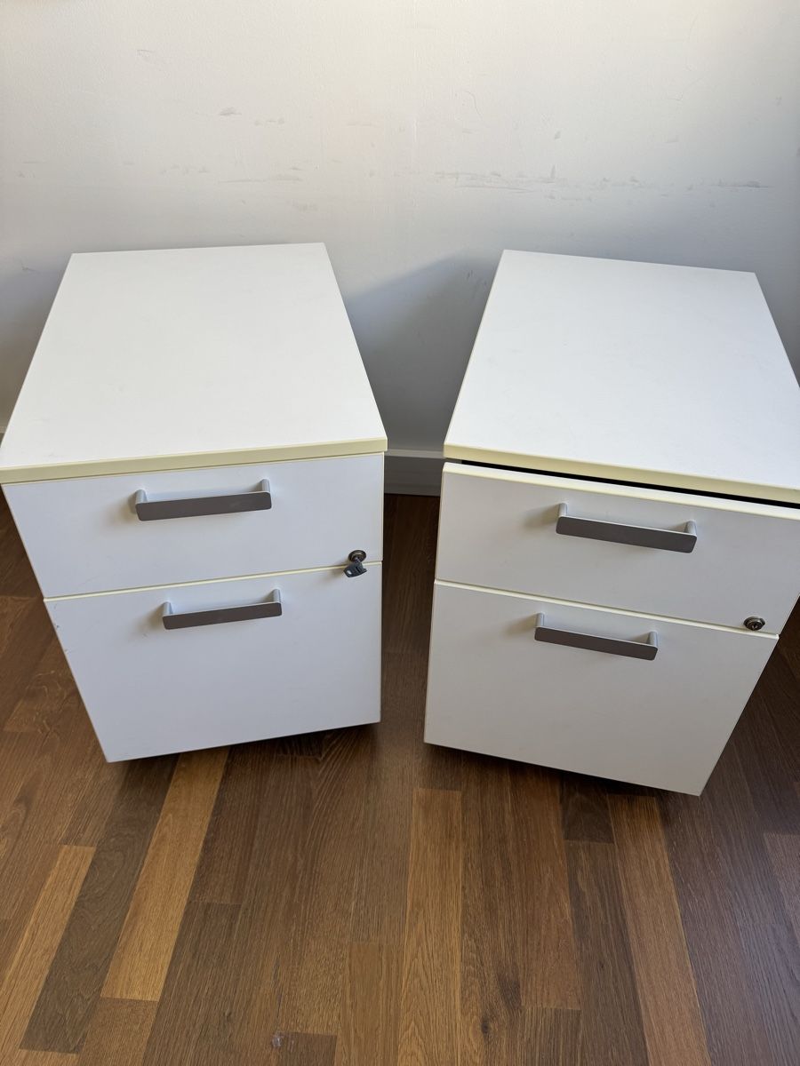 Eléments de bureau: 4 Rollcontainer – D'occasion à Zürich par sold5