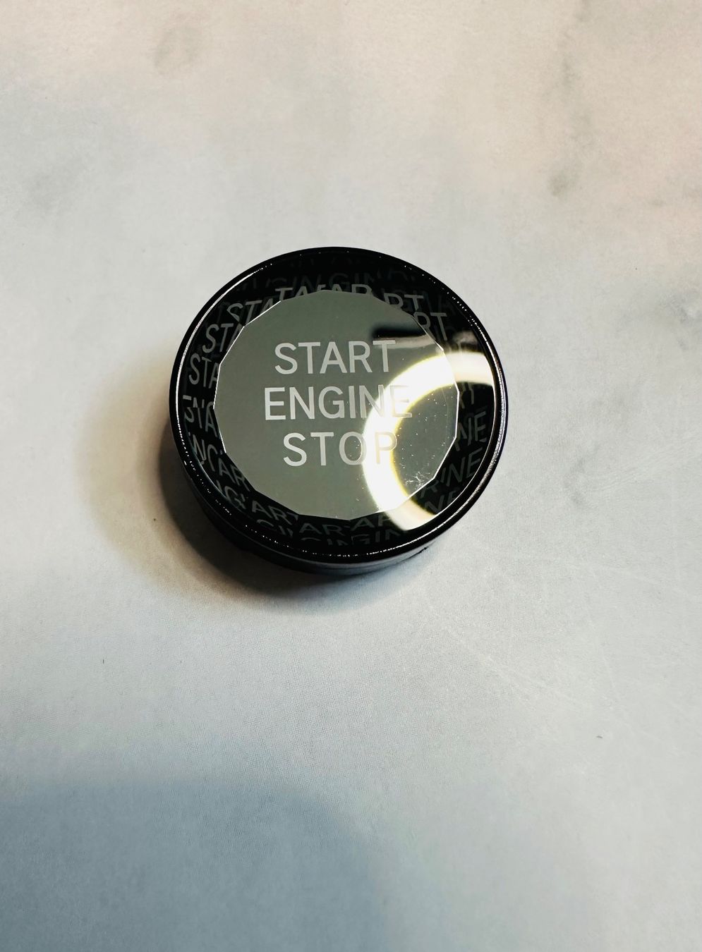 BMW Toutes les pièces auto: BMW Start Knopf E60 E70 E71 E81 E83 E84 E87 E89 E90 E91 E92 – Neuf avec emballage d'origine à Balsthal par D.K.Autoteile11 4