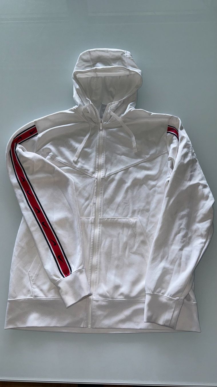 Nike Giacche: Jacket Nike blanc – Usato da Chêne-Bougeries venduto da Danny.dsbll