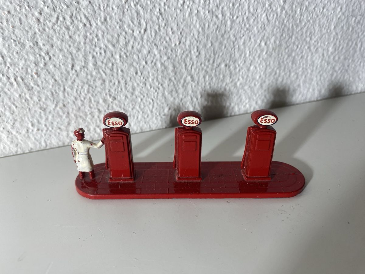 Lesney Voitures modèles: Lesney gasoline station – D'occasion à Winterthur par ben_9vxx 1