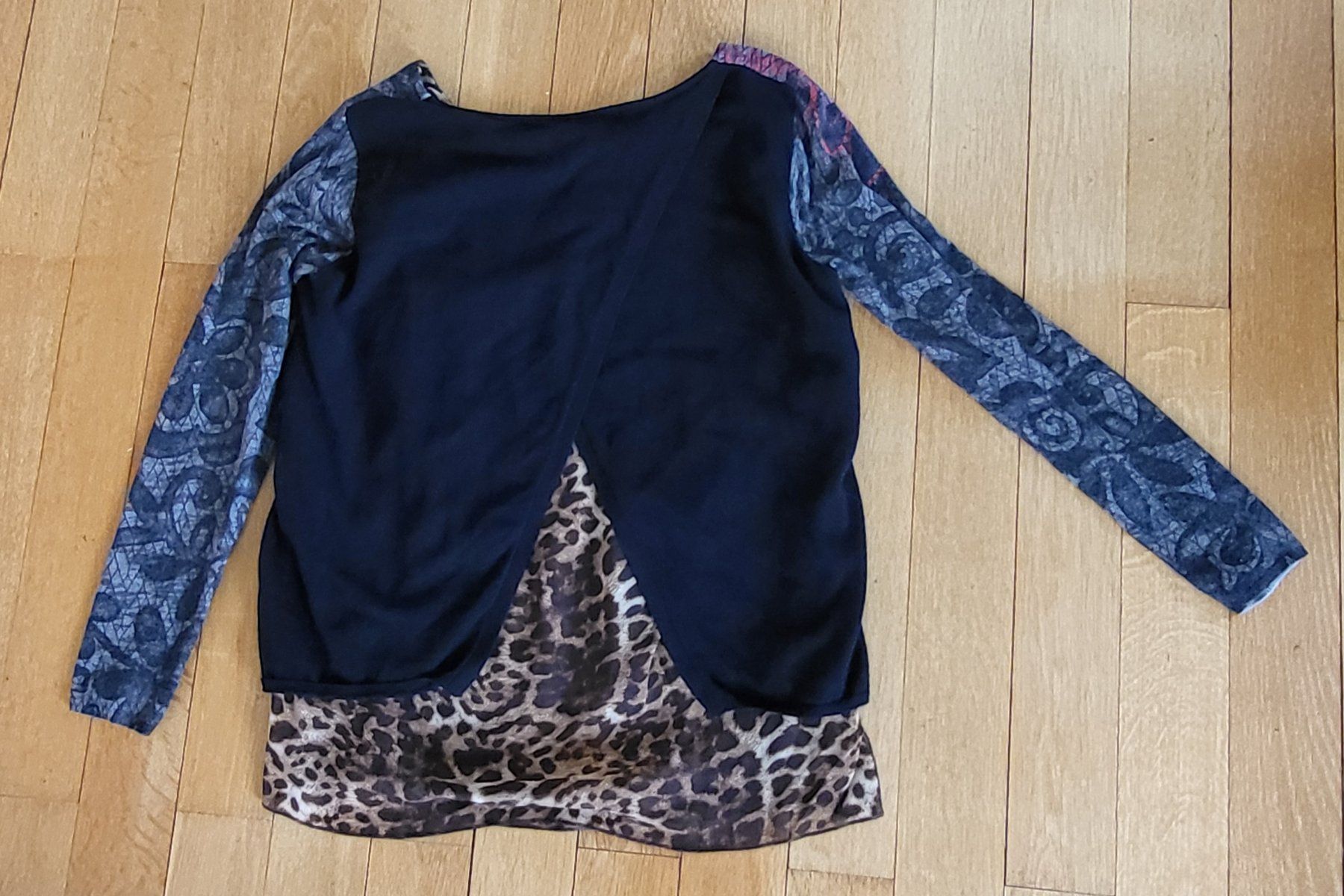 Desigual Maglioni & Felpe: DESIGUAL Pullover Grösse M – Usato da Biberist venduto da Jazzi1 1