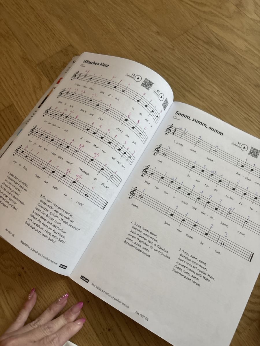 Strumenti musicali: Blockflöte Set mit Flötenlilli Schule und CD – Usato da Rünenberg venduto da ZwergLi100 1