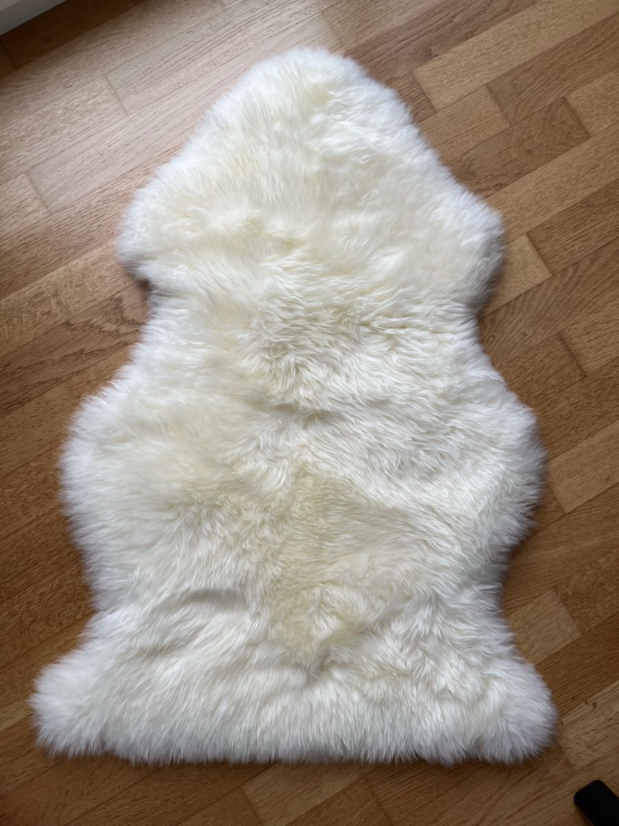 Teppiche: Schaffell IKEA, neu! – Neu (gemäss Beschreibung) aus Zürich von yeti044