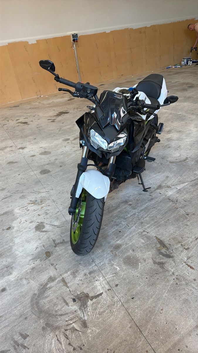 Kawasaki Strada: Kawasaki z650  – Usato da Frauenfeld venduto da azi_25zd