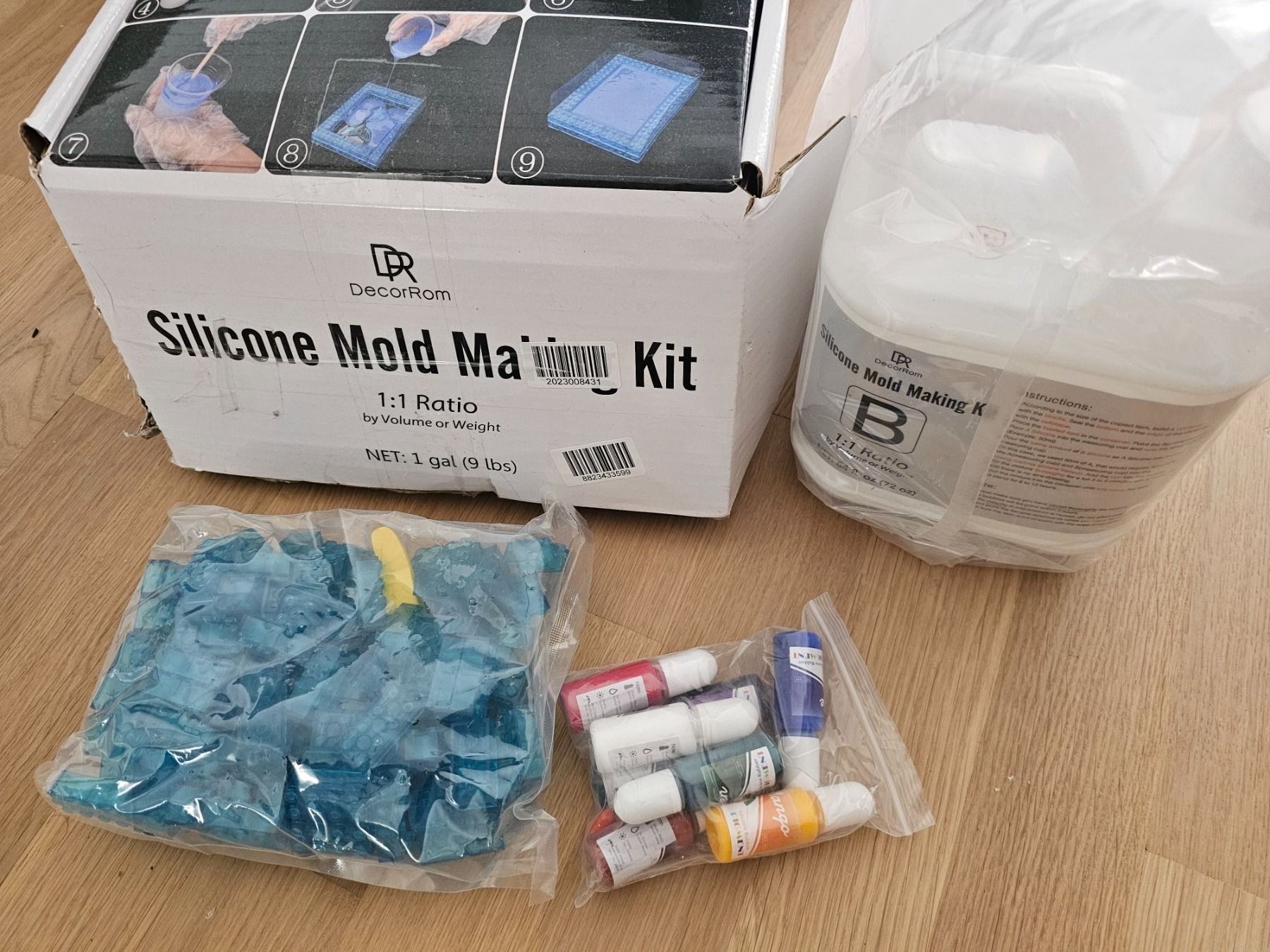 Kit bricolage: Silikon 4kg (A+B Komponenten) +Einfärbungs Komp.+ Bausatz – Nuovo e nell'imballaggio originale da Kloten venduto da Travolli 1