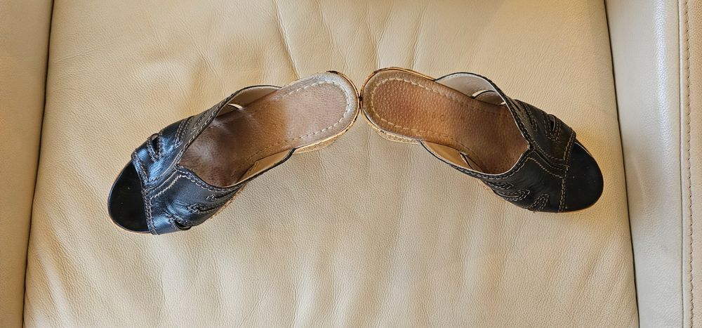 Sandales compensées en cuir noir Pesaro, taille 37 neuves (Neuf