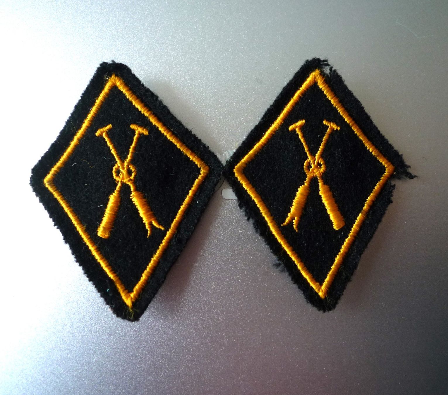 Schweizer Armee Uniformi: Kragenspiegel "Pontonier" --B-- – Usato da Rafz venduto da Sonnenblume305