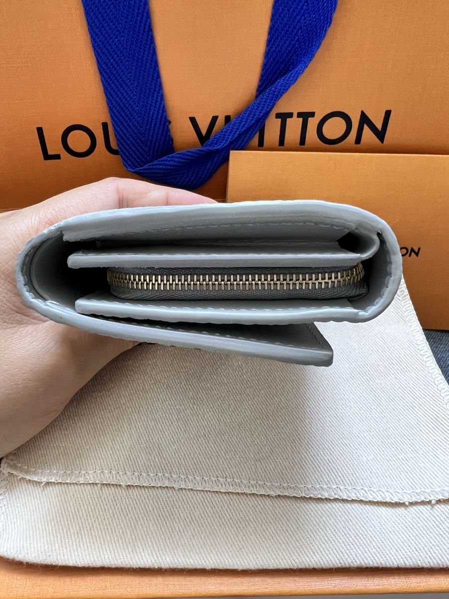 Louis Vuitton Portemonnaie: Louis Vuitton Capucines Tiny Portemnnaie - NEU – Neu und originalverpackt aus Amriswil von Austinn 2